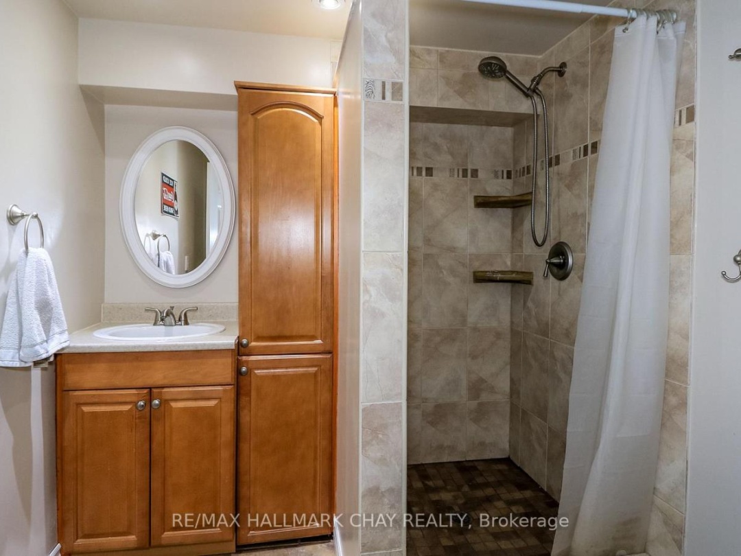 4062 WAINMAN LINE, Severn (Bass Lake)