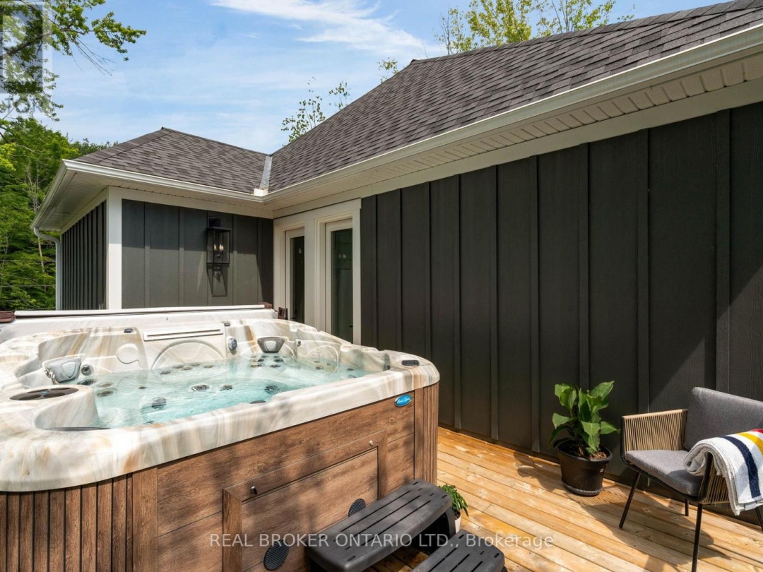 3239 CRESCENT BAY ROAD, 