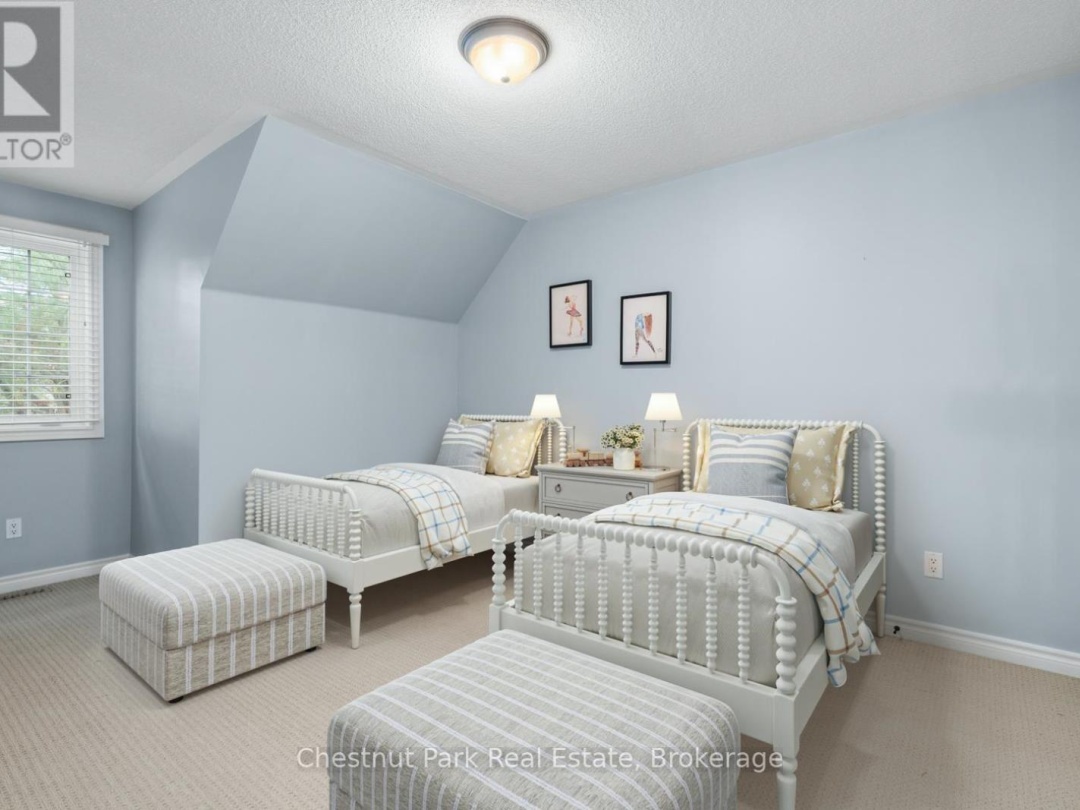 23 SPENCER STREET, Muskoka River