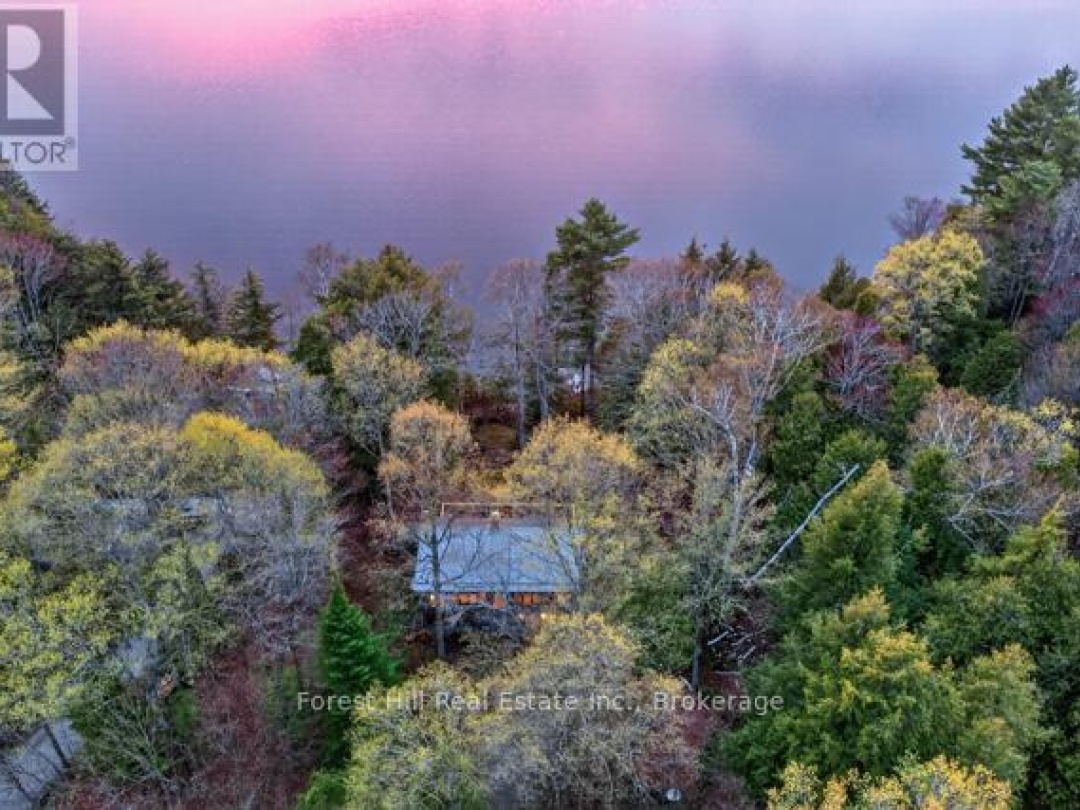 1034 CANNING HEIGHTS ROAD, Canning Lake