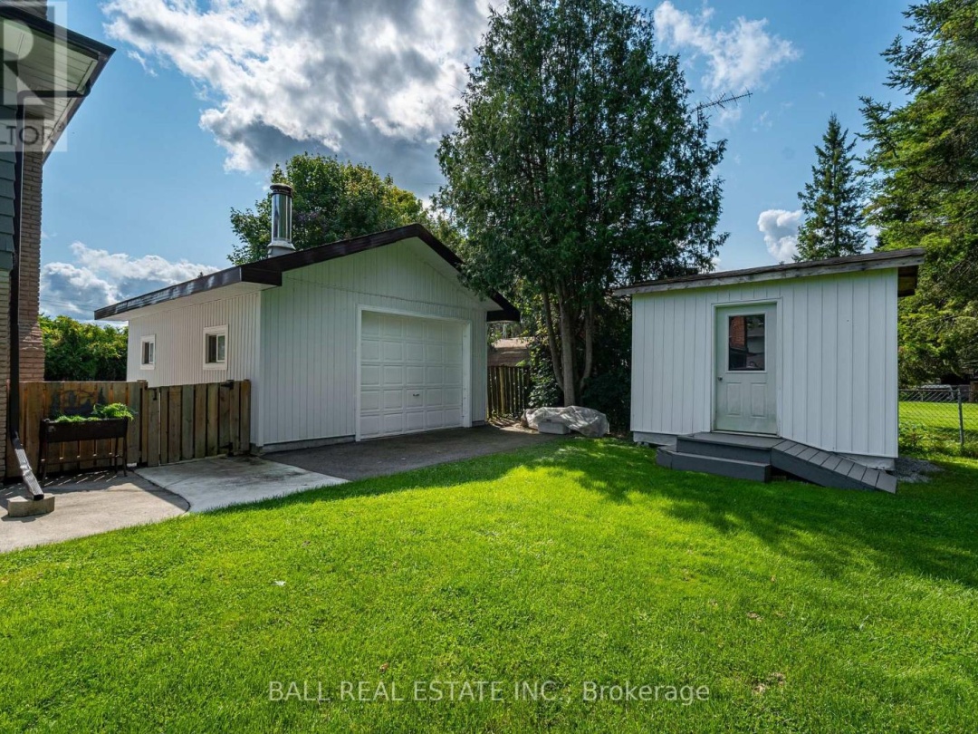 166 VICTORIA DRIVE, Sturgeon Lake