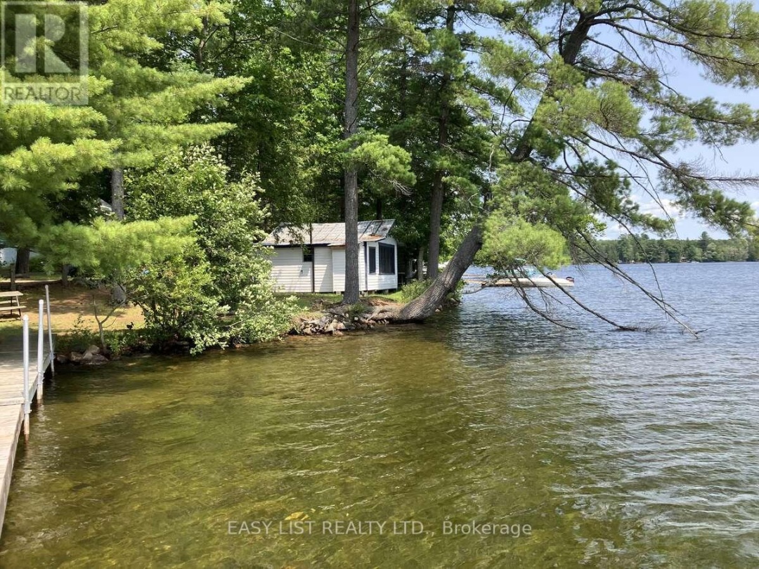 1045 REYNOLDS ROAD, Horseshoe Lake