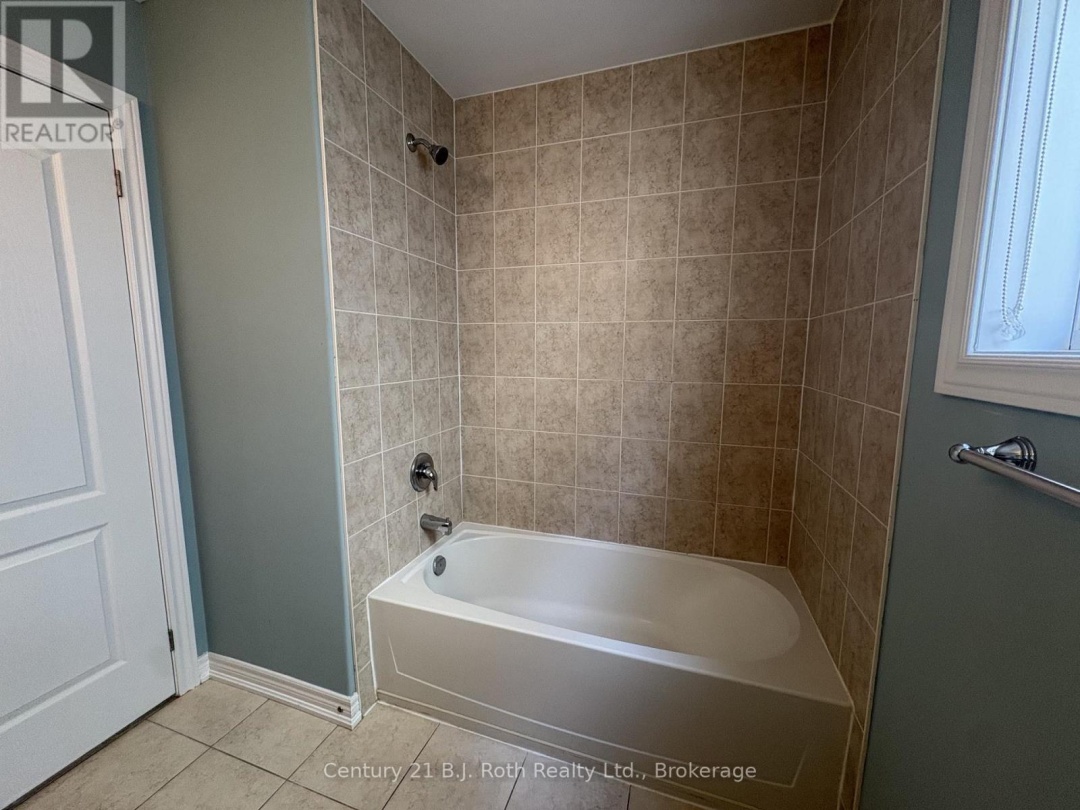 34 PEARL DRIVE, Orillia