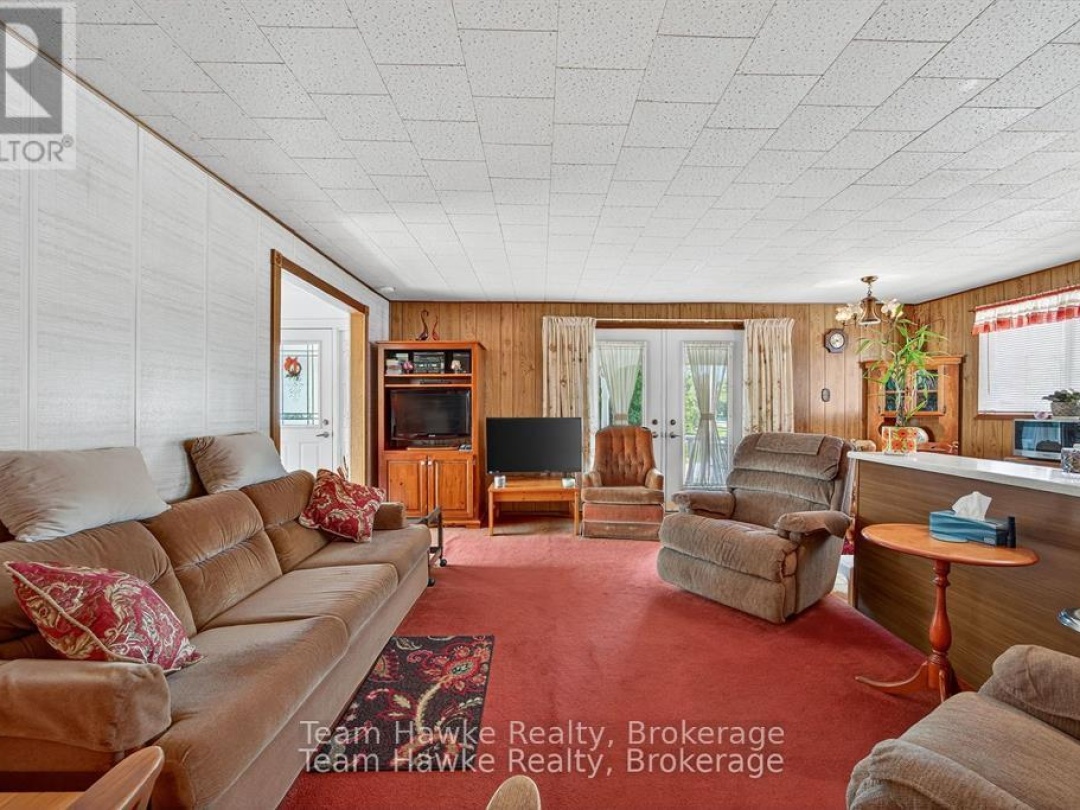 203 WOODLANDS AVENUE, 