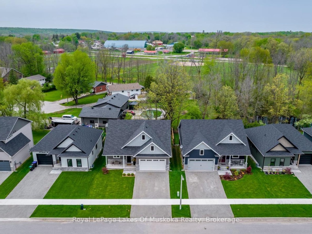 132 BRANDON AVENUE, Severn (Coldwater)