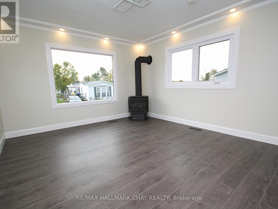 4064 ASH CRESCENT, Severn