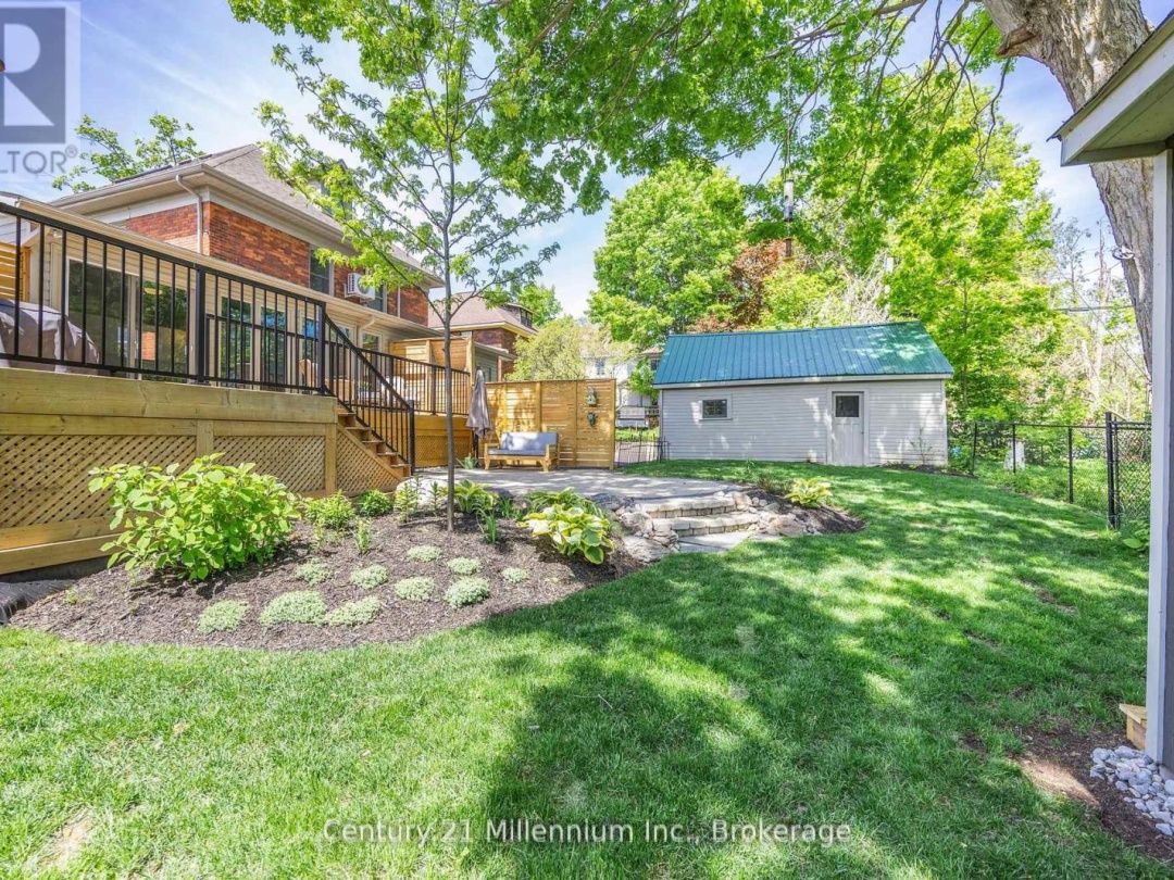 100 MATCHEDASH STREET N, 