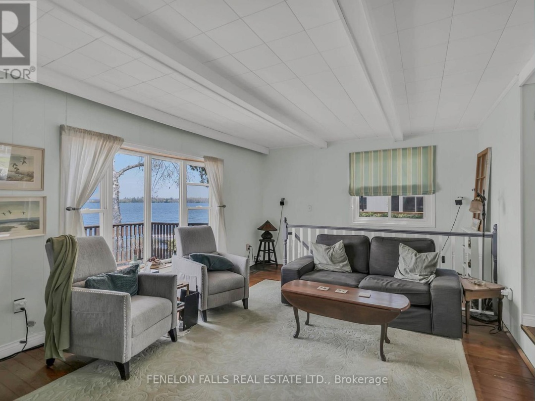 39 BAYVIEW ROAD, Cameron Lake