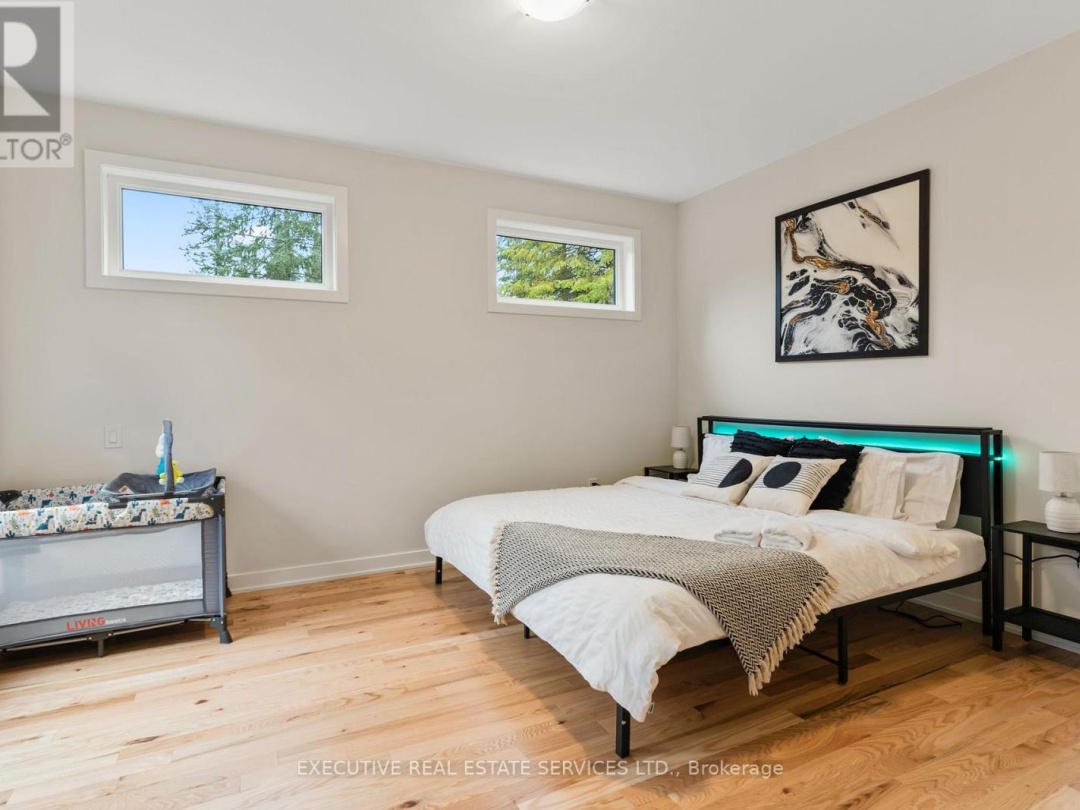 1049 GREENSVIEW DRIVE, Lake of Bays (Franklin)