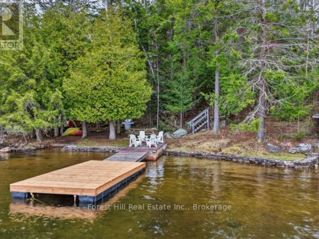 1034 CANNING HEIGHTS ROAD, Canning Lake