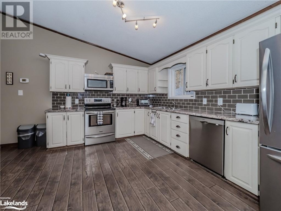 1851 Cedar Lane, Bracebridge