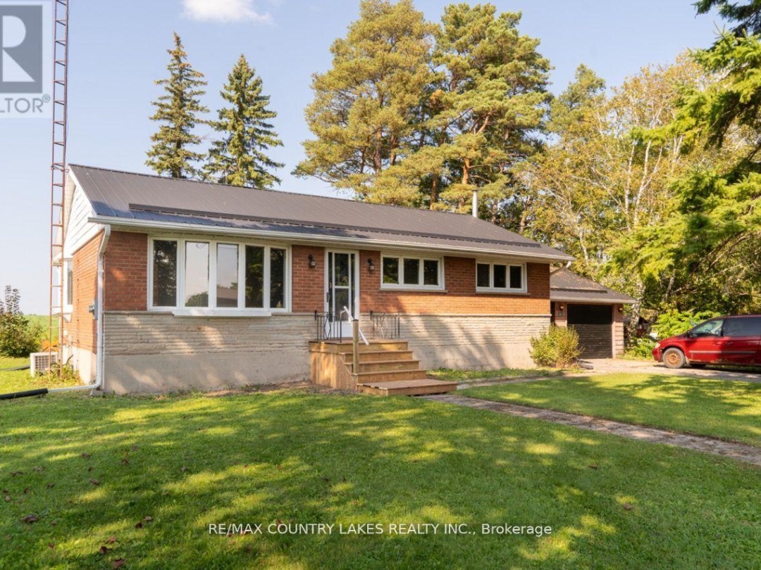 895 HIGHWAY 7 ROAD, Kawartha Lakes (Oakwood)