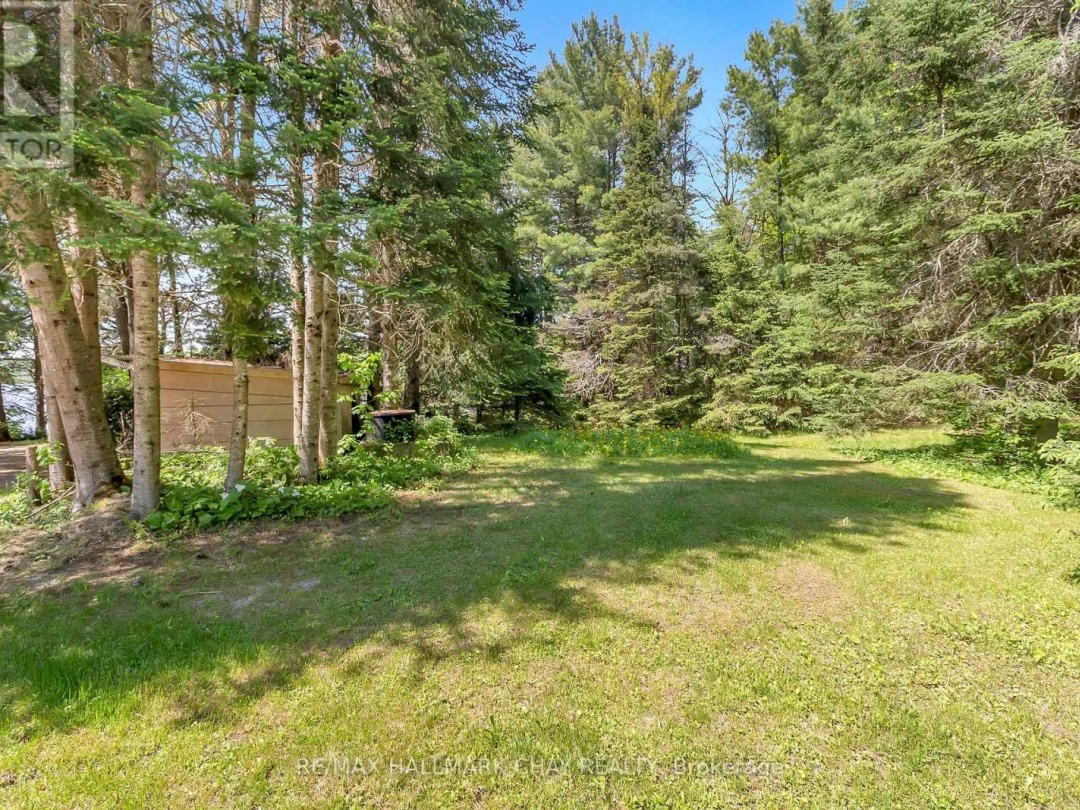 1070 CHAIKOF ROAD, Reay Lake