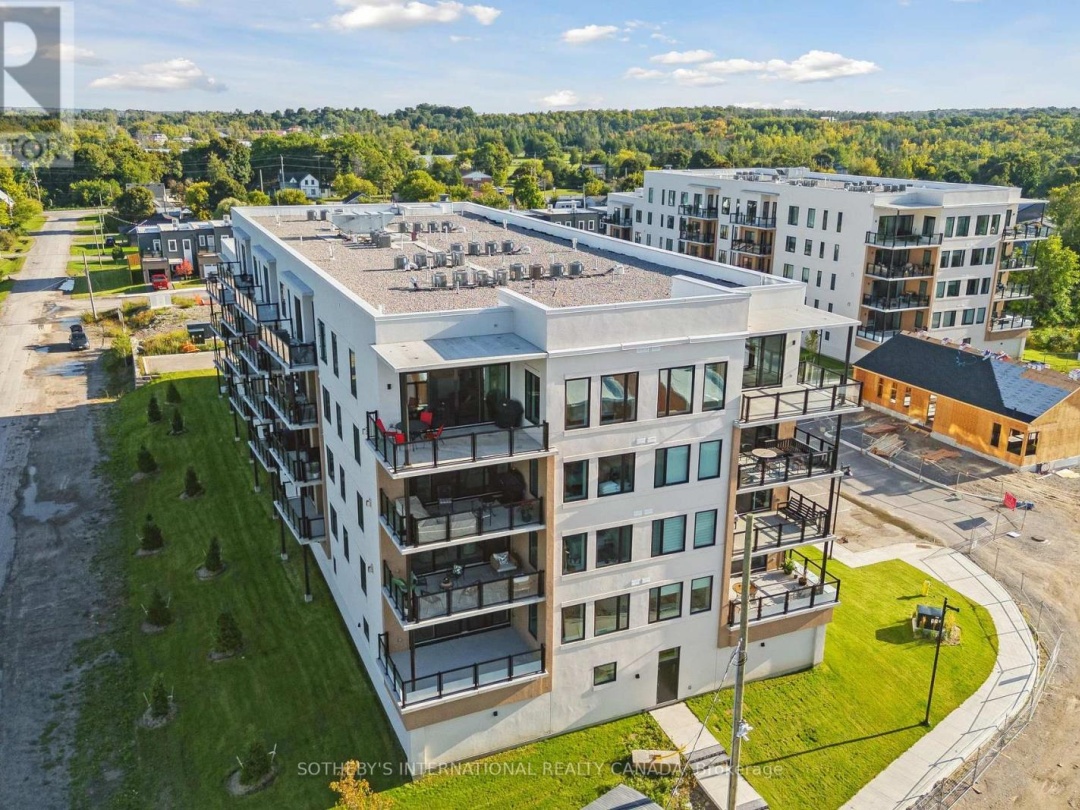 208 - 19B WEST STREET N, Kawartha Lakes (Fenelon Falls)