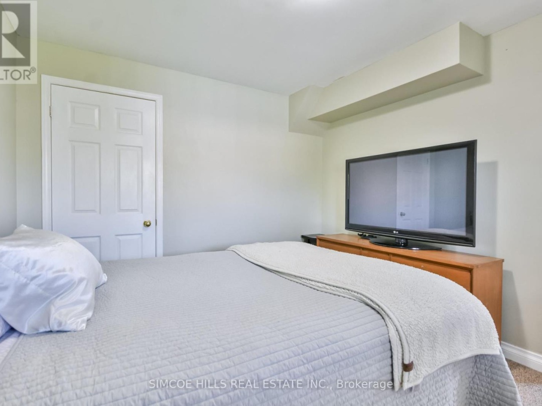 73 VANESSA DRIVE, 