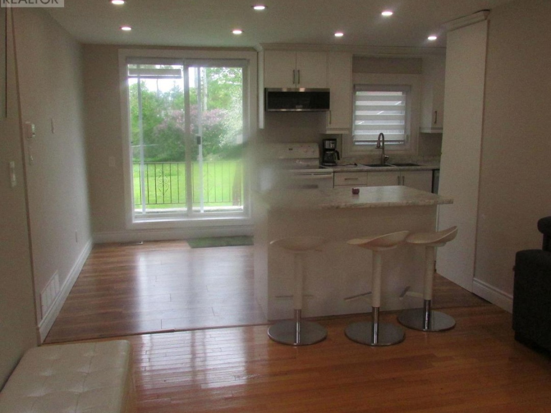 137 FIRST AVENUE, Tay (Port McNicoll)