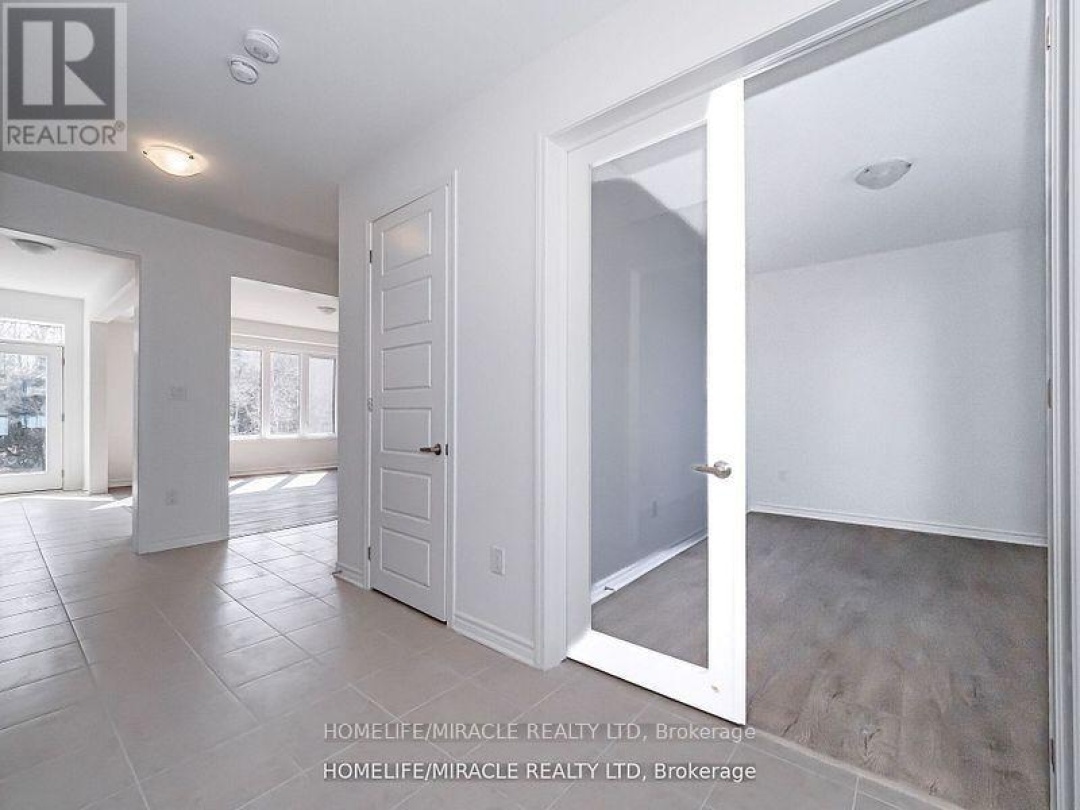 28 Dyer Crescent, Bracebridge (Macaulay)