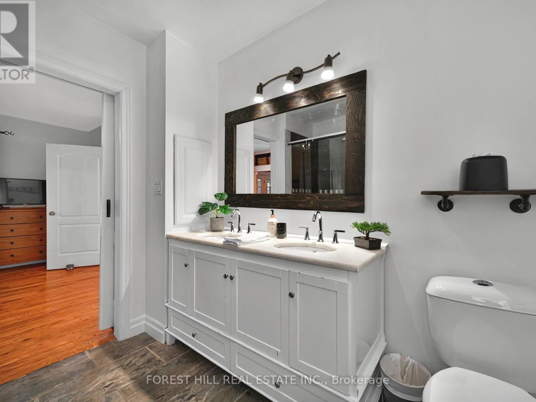 31 GLEN ACRES ROAD, 