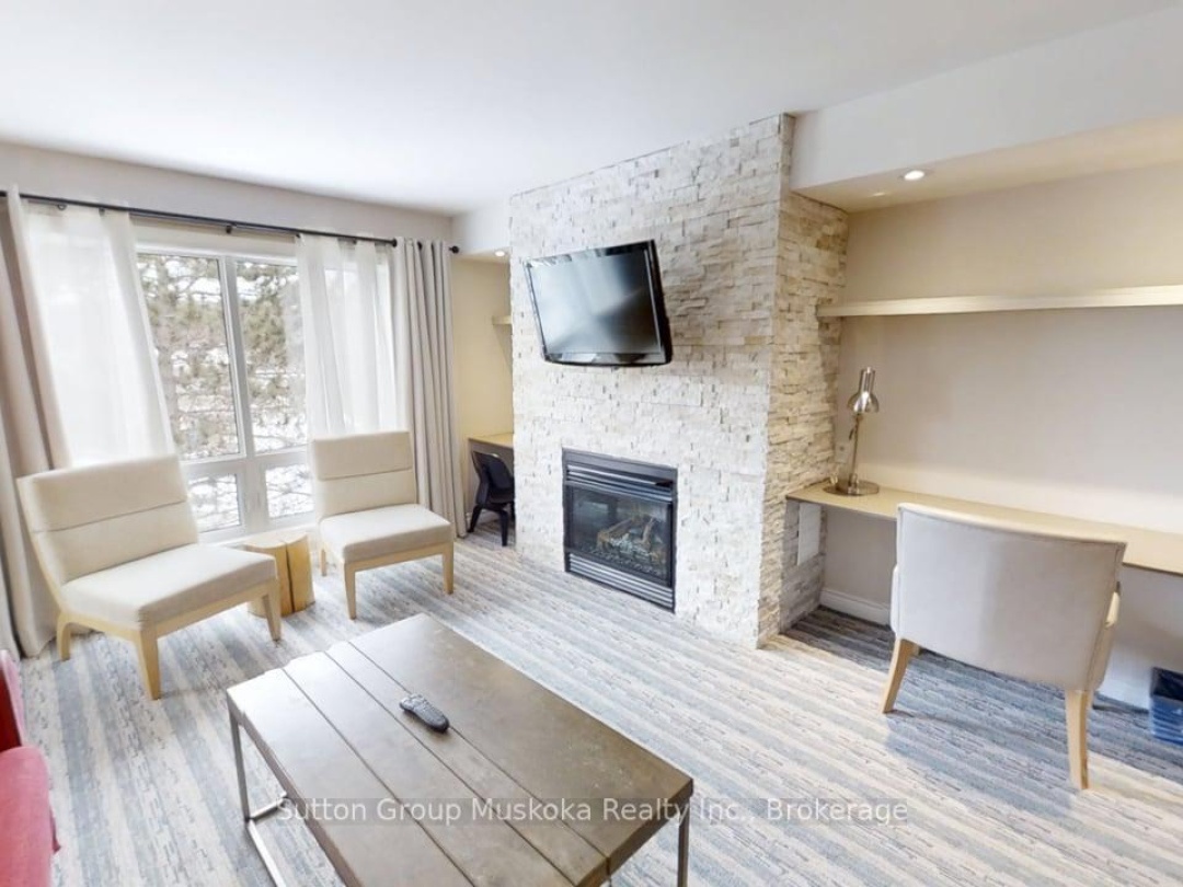 52-305 - 1235 DEERHURST DRIVE, Peninsula Lake