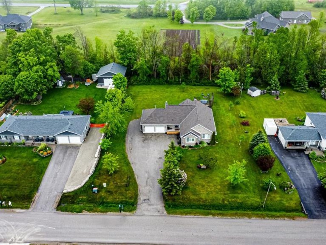 4653 KURTIS Drive, Ramara