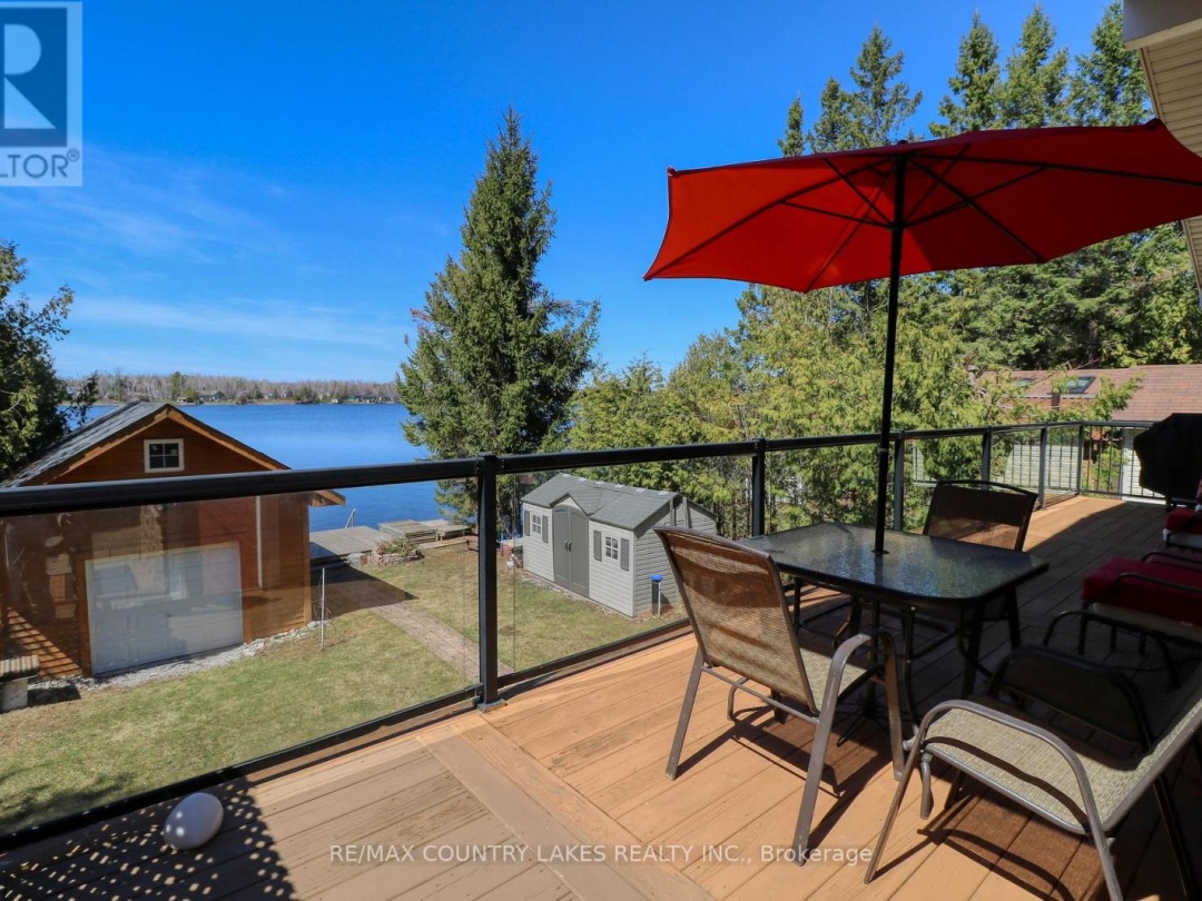 87 PARADISE ROAD, Canal Lake