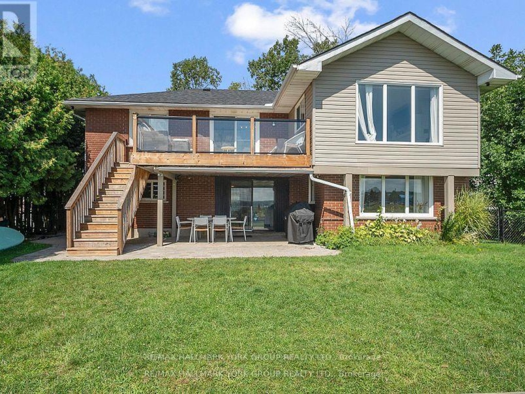 42 LIGHTHOUSE CRESCENT, 