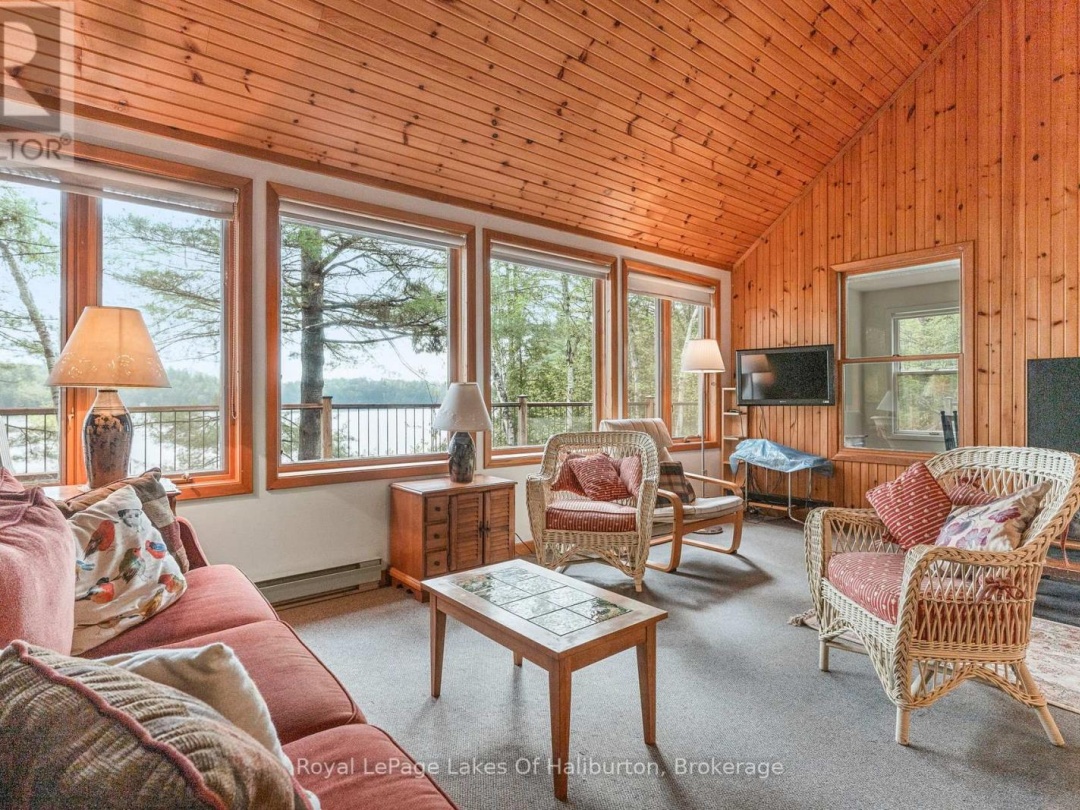 1029 CAM-WALT TRAIL, Gull Lake