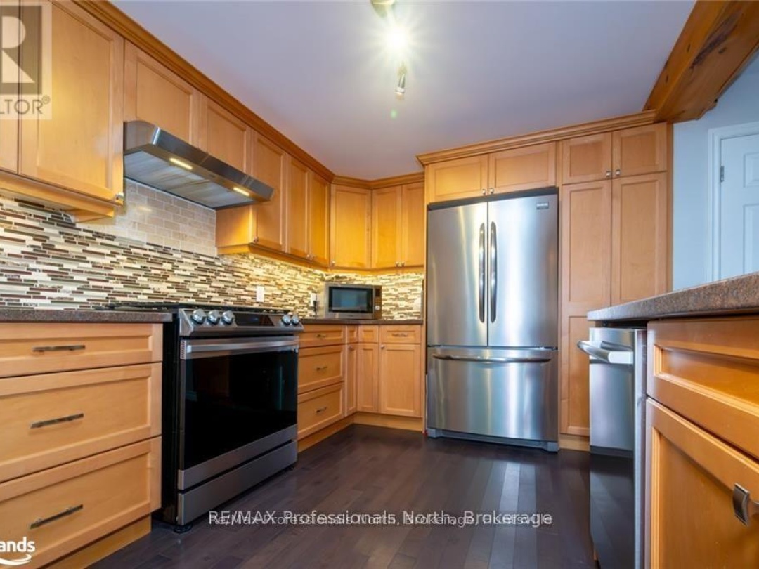 40 GLENWOOD DRIVE, Huntsville (Chaffey)