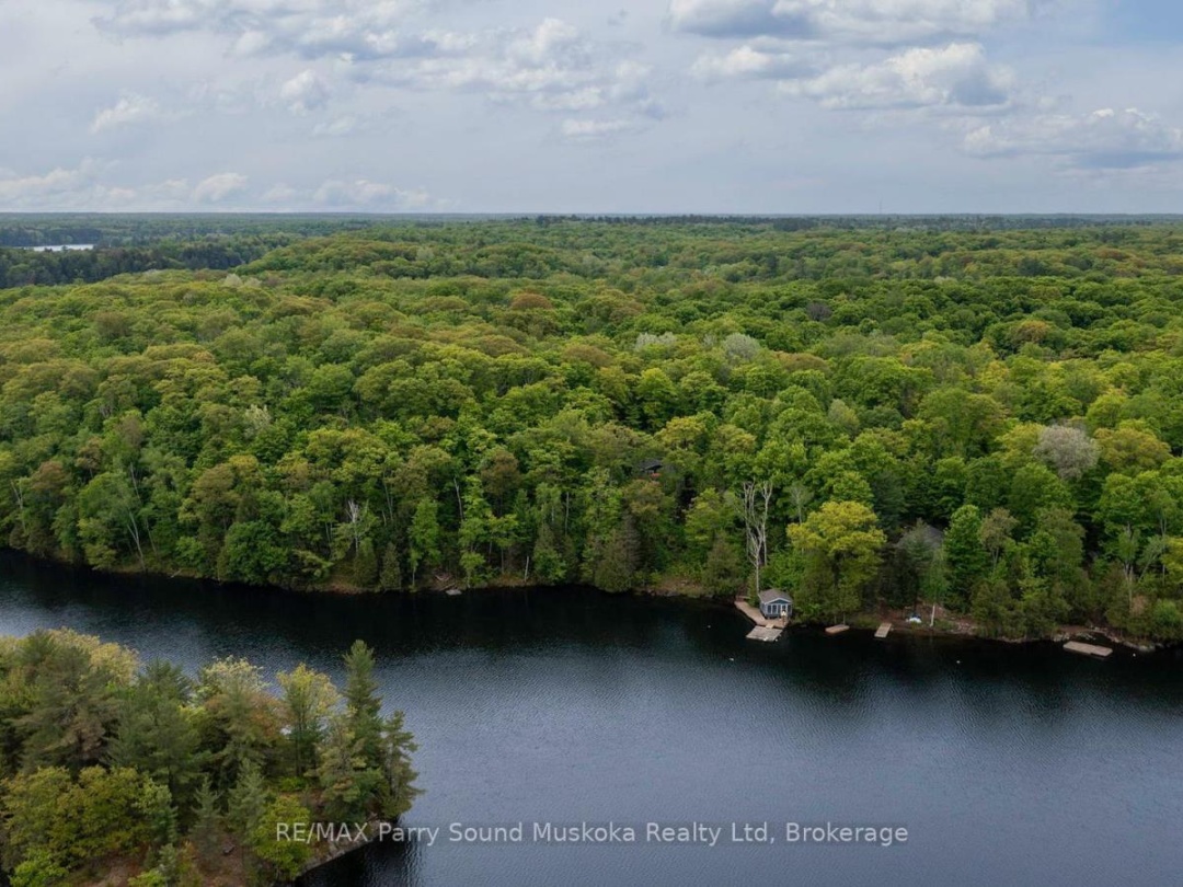 131 DOWNES ROAD, Horseshoe Lake