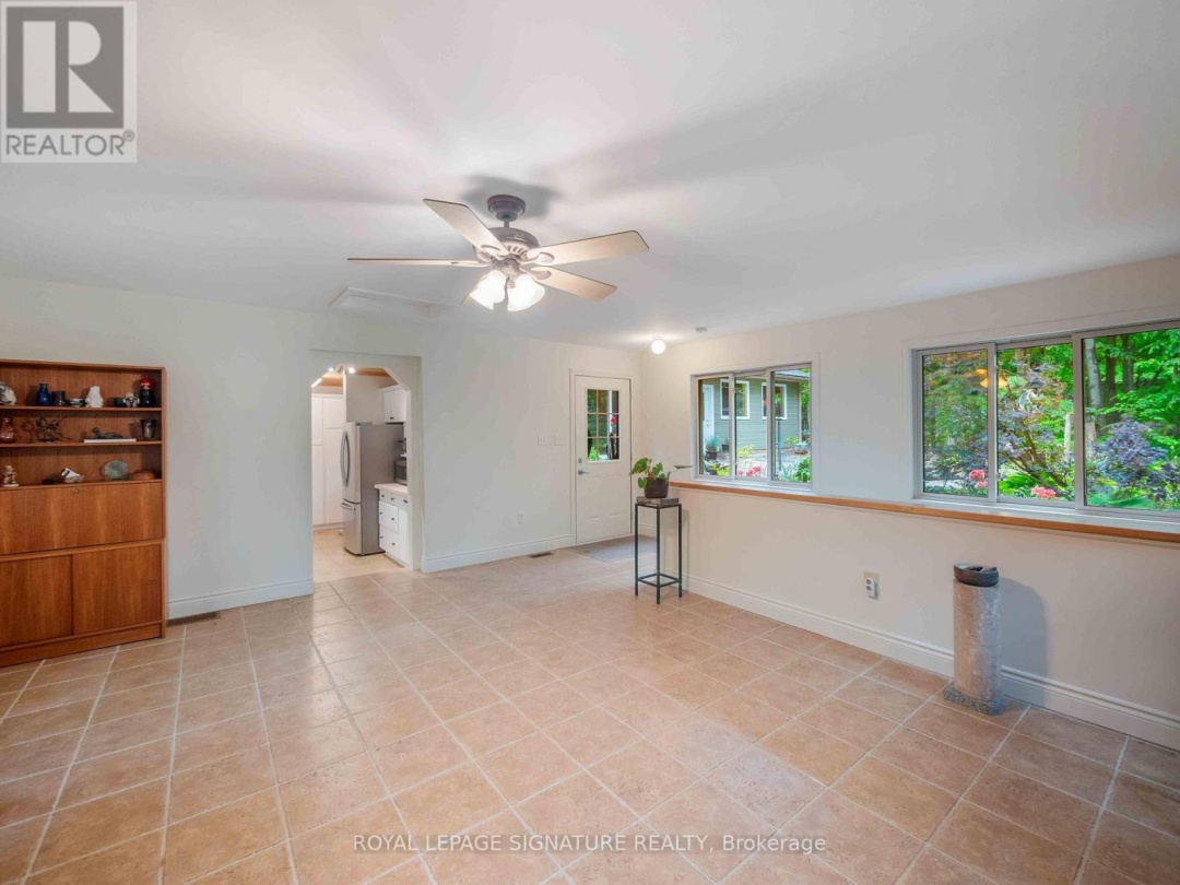 22 IROQUOIS RIDGE, 