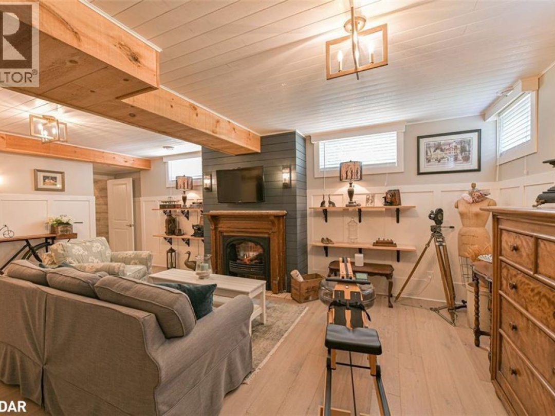 2117 ELANA Drive, 
