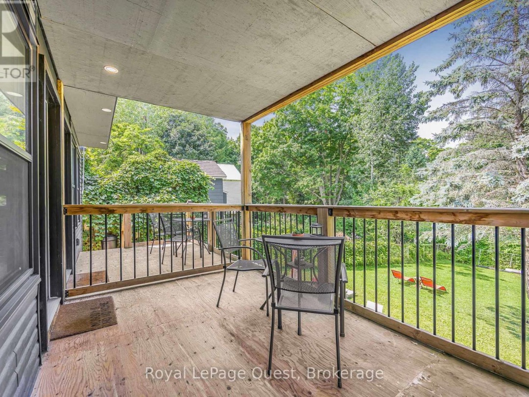 214 MISSISSAGA STREET W, 
