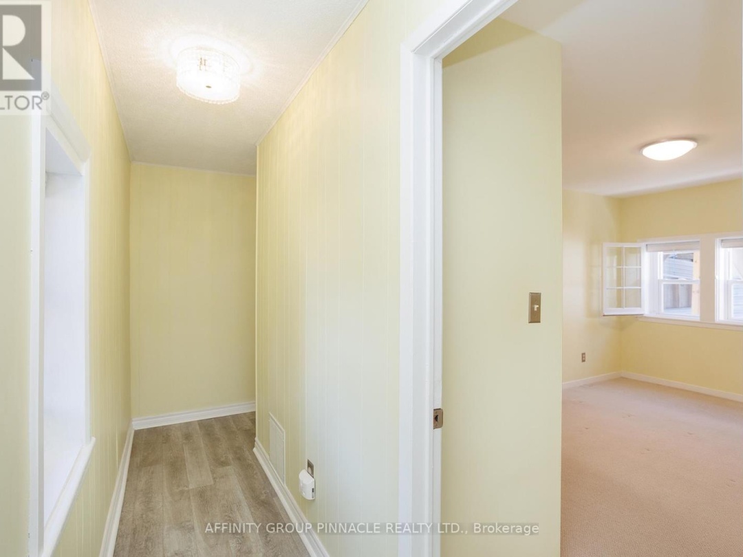 14 ORIOLE ROAD, Cameron Lake
