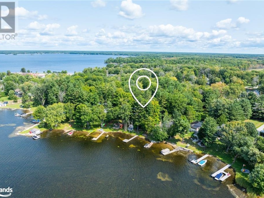 1658 Peninsula Point Road, Sparrow Lake