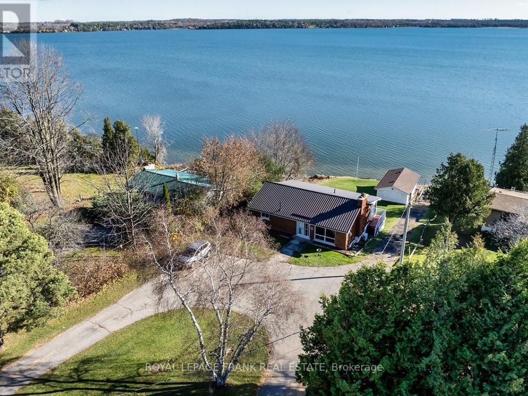 36 Summer Drive, Scugog Lake