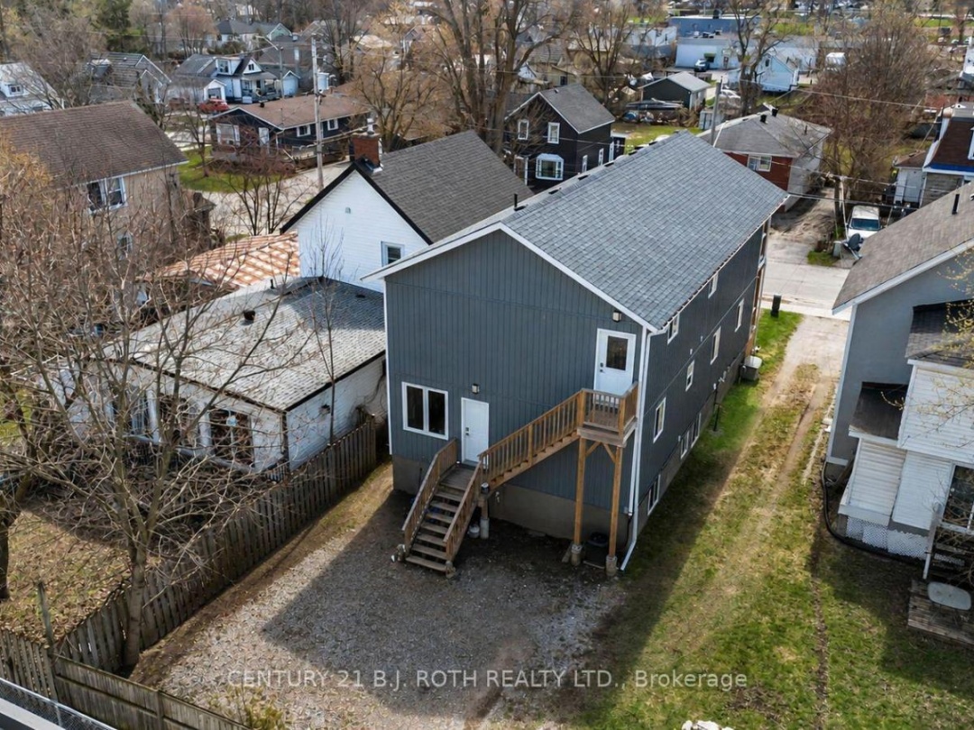 102 DUNLOP STREET, Orillia