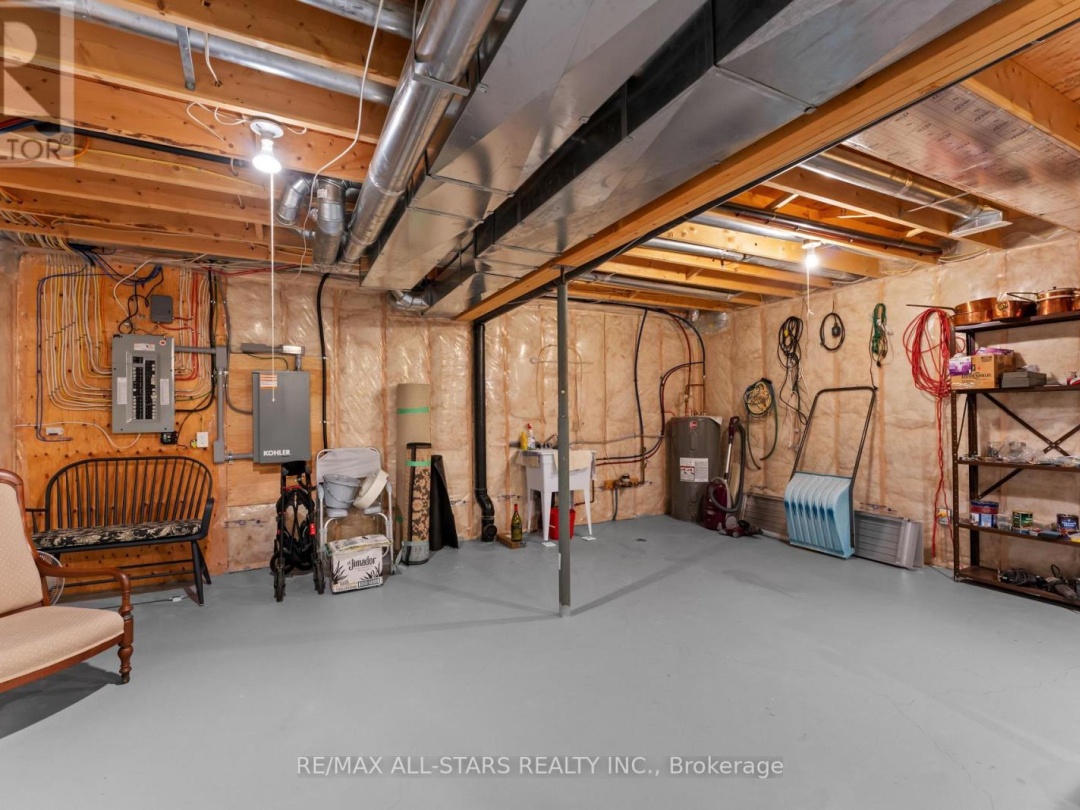 22 DEANE STREET, Kawartha Lakes (Fenelon Falls)