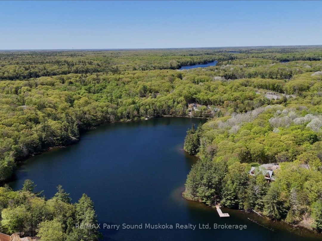 20 ZHAAWASHKWAA MIIKA ROAD, Clear Lake