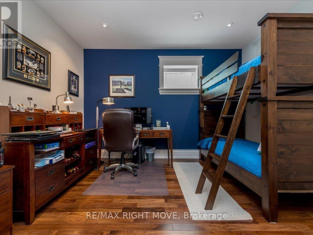 153 Creighton Street S, Lake Simcoe