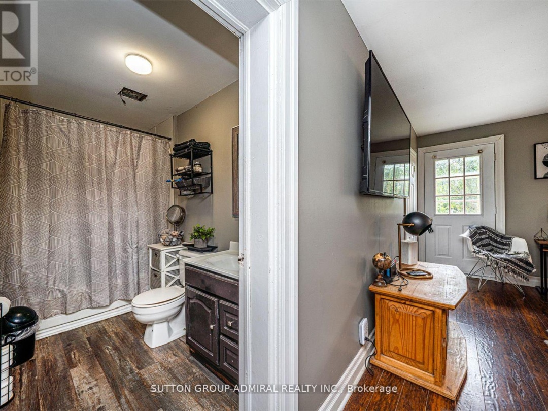 1662 PENLEY ROAD, Severn