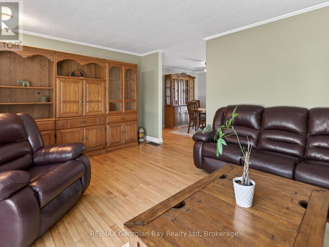 919 EIGHTH AVENUE, Tay (Port McNicoll)