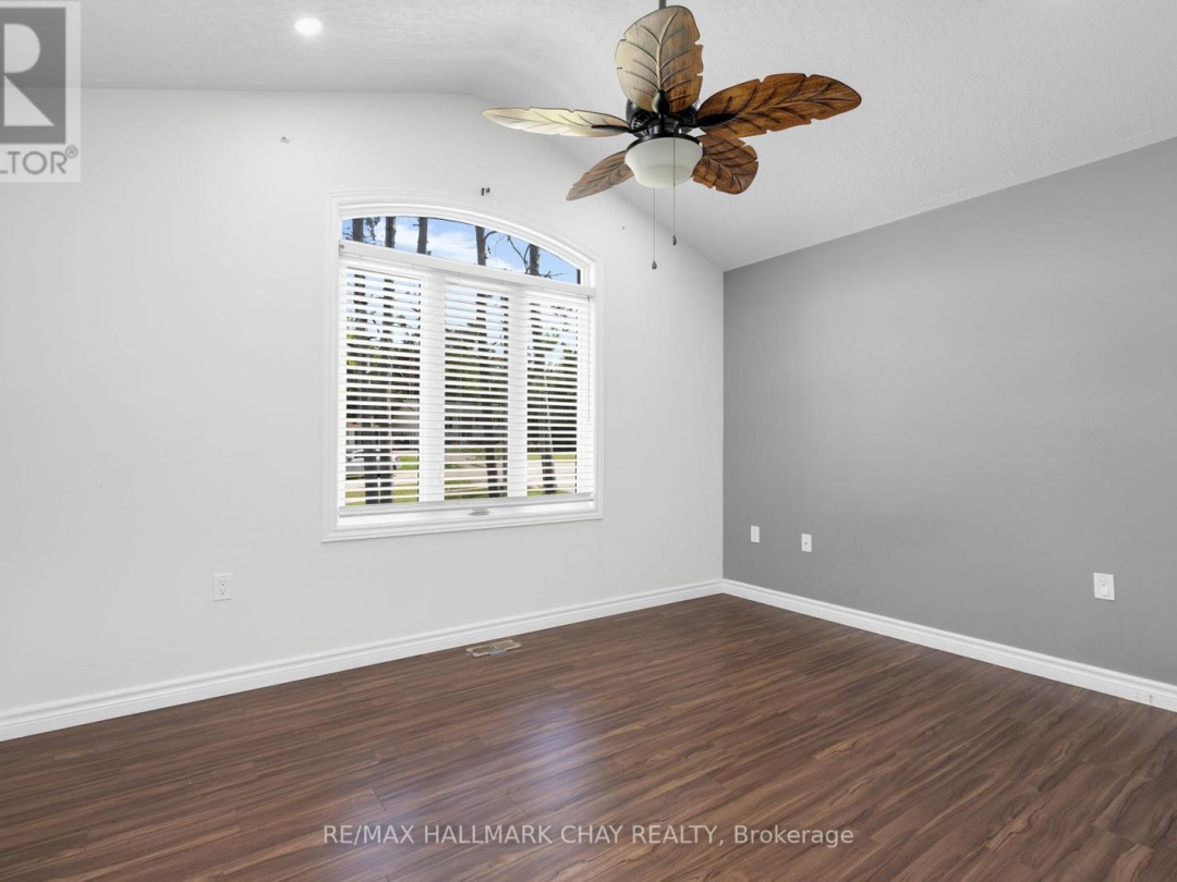 2052 MARCHMONT ROAD, 
