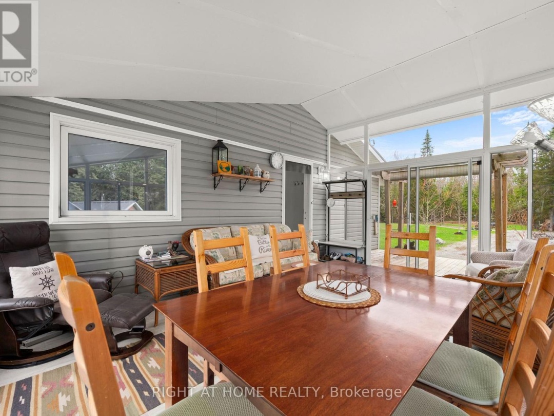 369 SOUTHAM DRIVE, Burnt River
