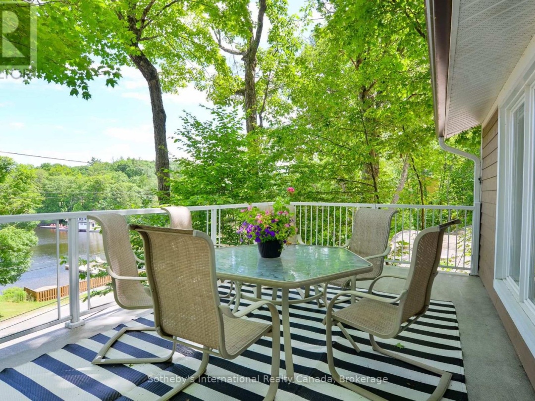 1062 BRADLEY ROAD, Lake Muskoka
