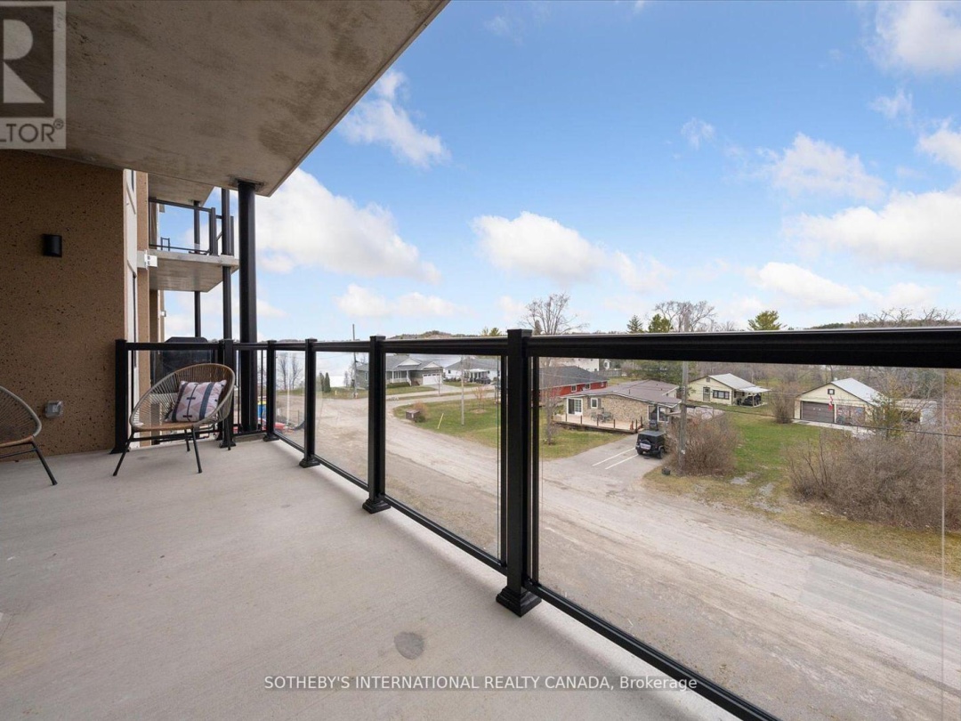 306 - 19B WEST STREET N, 