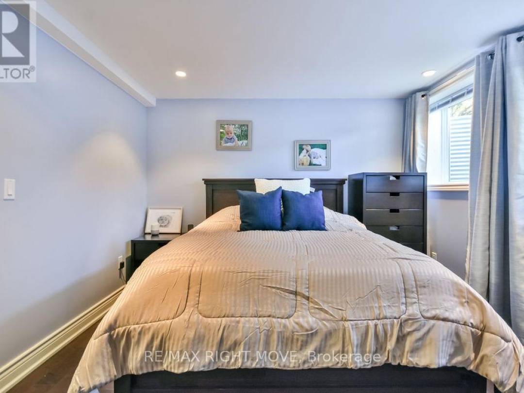 28 - 10 INVERMARA COURT, Lake Simcoe