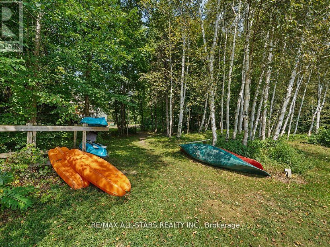 8 HARMONIOUS DRIVE, Burnt River