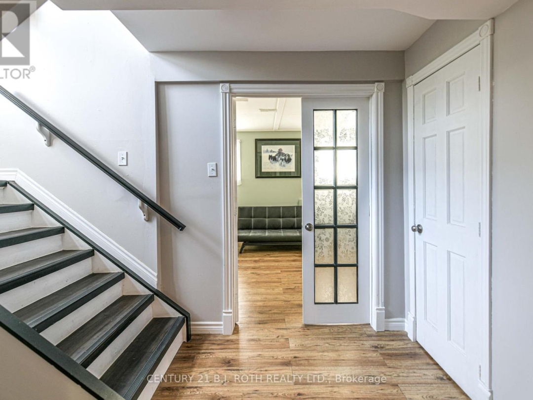 7576 CRONK SIDE ROAD, 