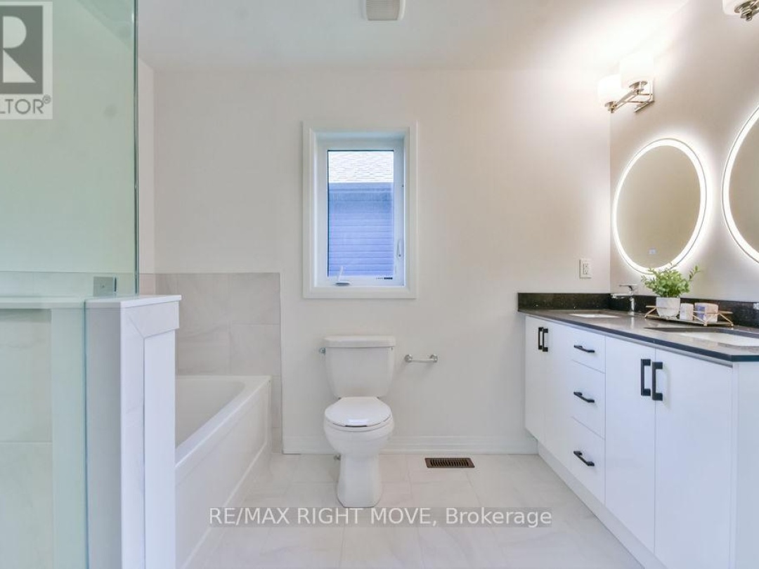 3721 QUAYSIDE DRIVE, Severn (West Shore)