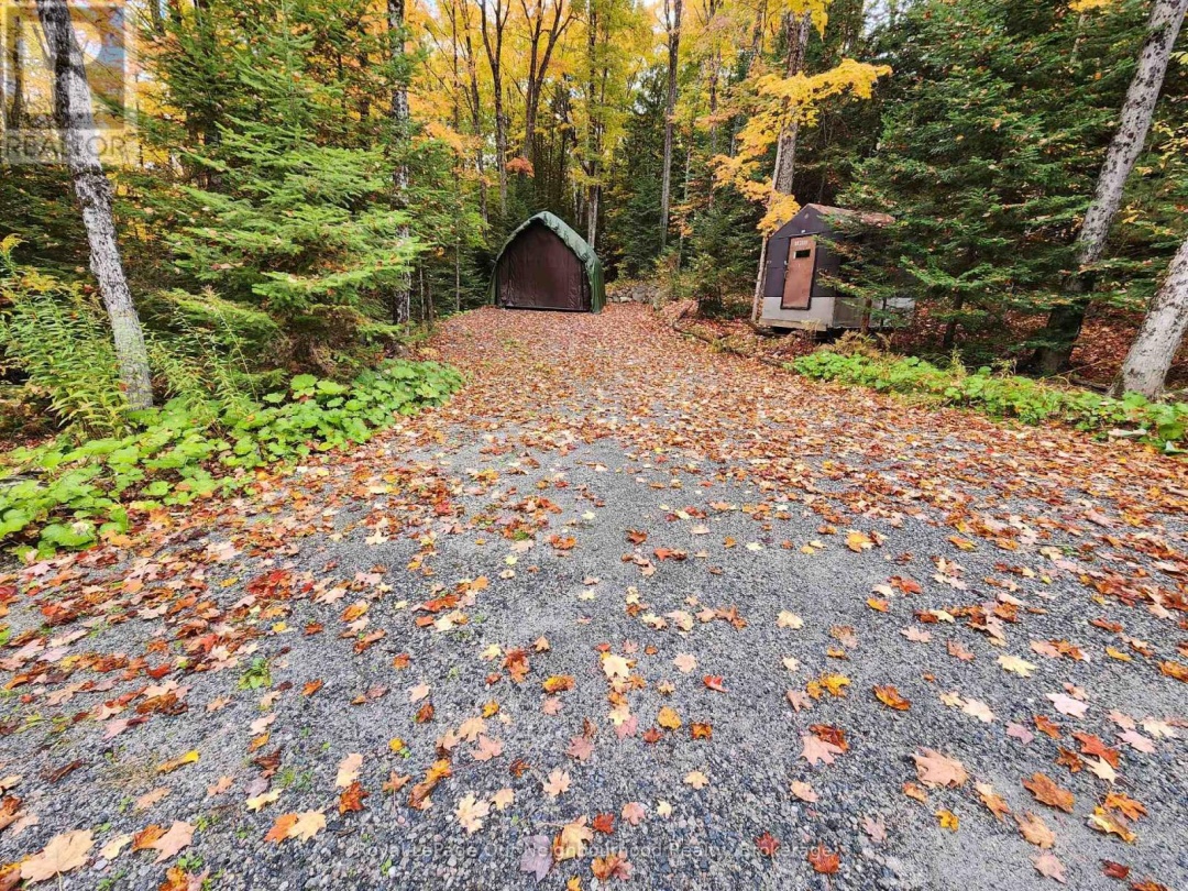 1042 SKI RIDGE TRAIL, 